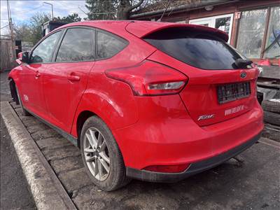 Ford Focus Mk3 1.6i bontott alkatrészei