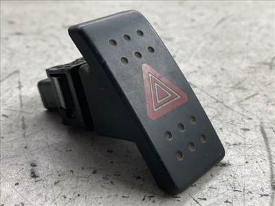 SUZUKI SWIFT III Vészvillogó Kapcsoló