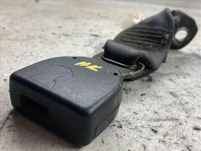 SUZUKI IGNIS II Hátsó középső Biztonsági Öv Csat