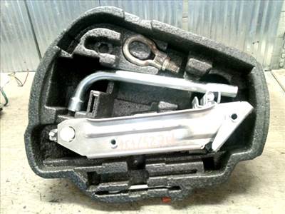 VOLKSWAGEN BORA Autóemelő