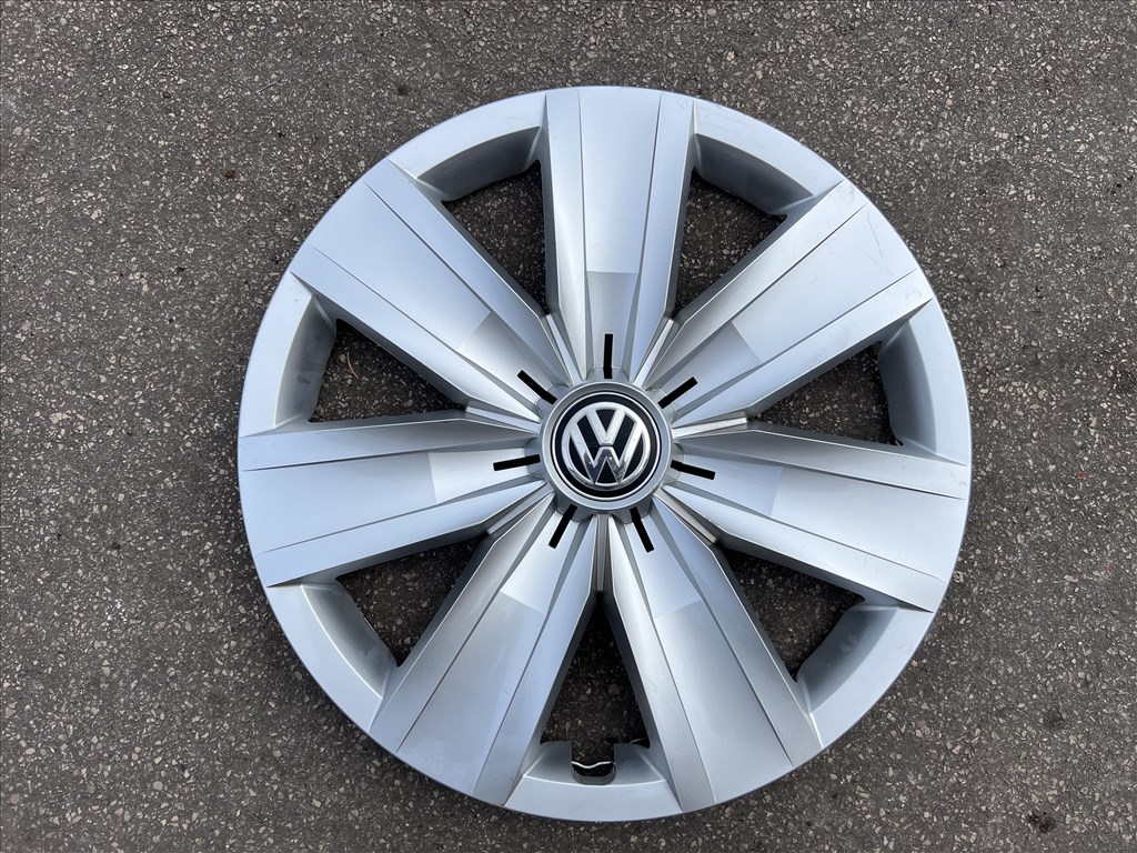 1db Volkswagen 16-os gyári disztárcsa szép állapotban! 1. kép