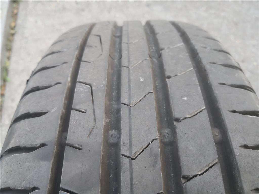 215/65R17 újszerű Continental nyári gumi 2db 5. kép