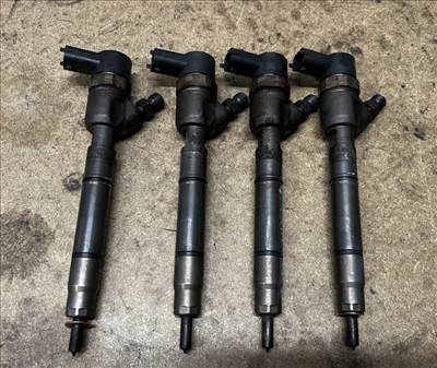 Hyundai i40, Hyundai ix35, Kia Optima (TF) 1.7 CRDI D4FD porlasztó 338002a800 0445110411 338002A800