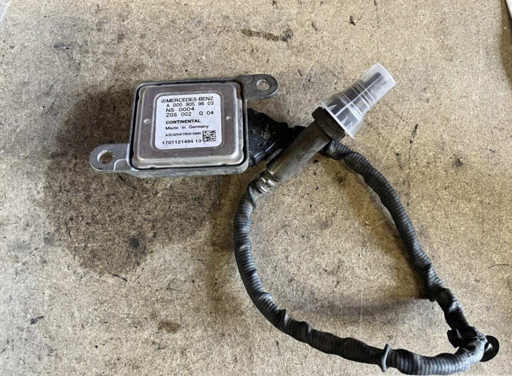 Mercedes Vito (3rd gen) W447 nox szenzor a0009059603 A0009059603 1. kép