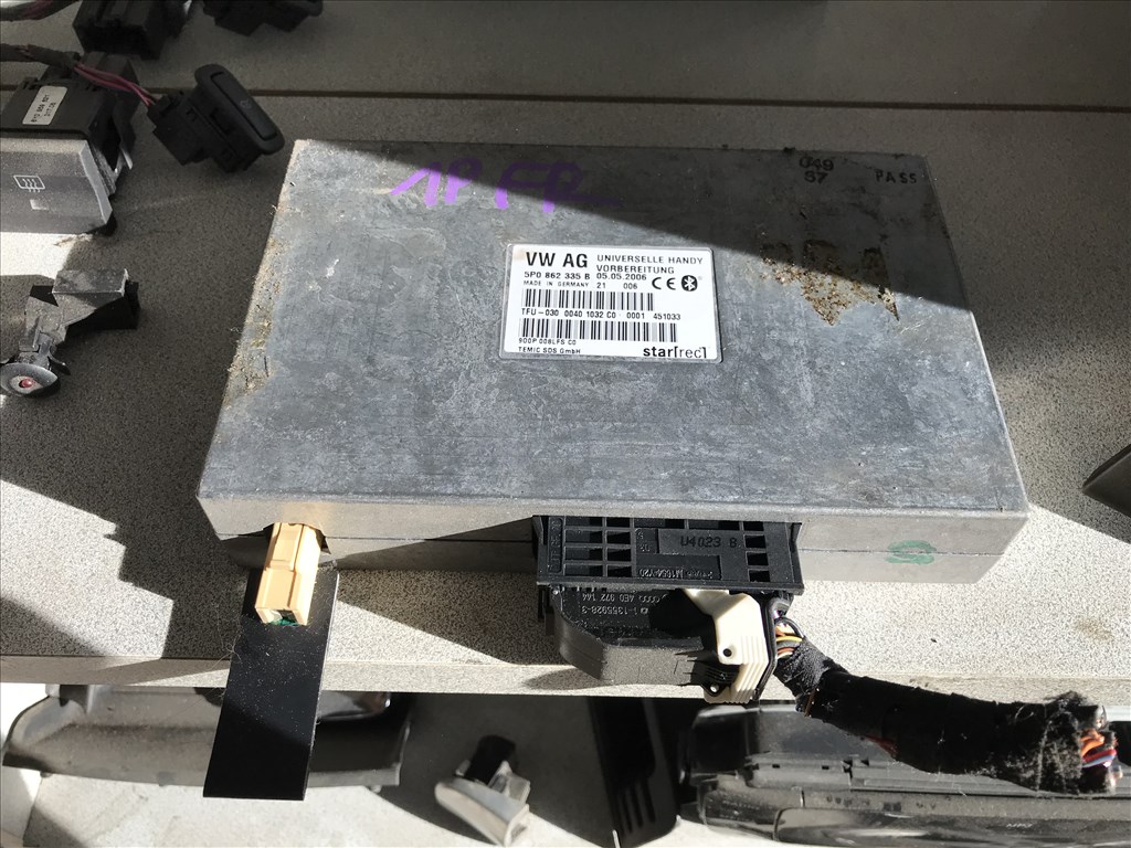 Volkswagen Golf V Bluetooth modul 5p0862335b 1. kép