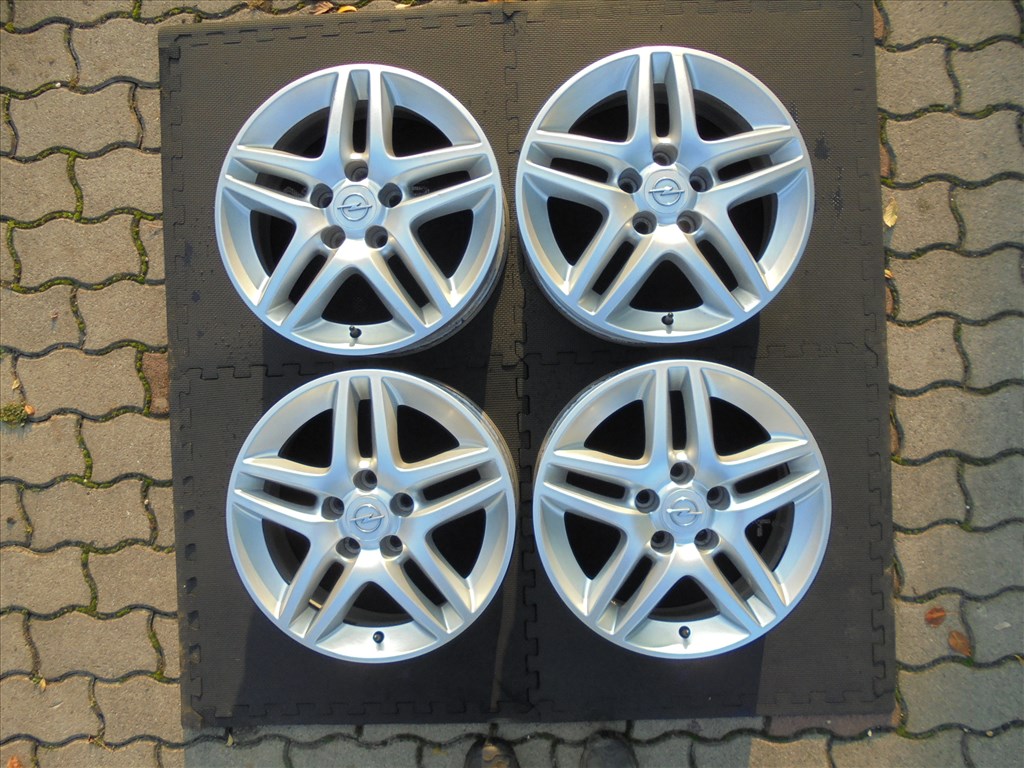16-os Opel gyári alufelni jó állapotban eladó  1. kép