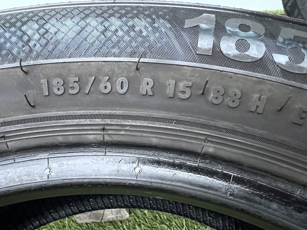 185/60 R15 Semperit Speed life 3 nyári gumi 6-6,5mm 5. kép