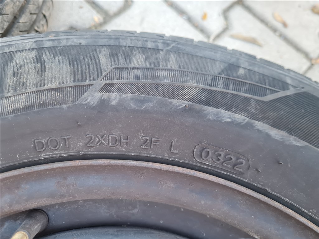  5x100 15" gyári lemezfelni, 195/65 Laufenn nyári gumi pár (25517) 5. kép