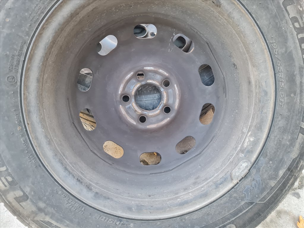  5x100 15" gyári lemezfelni, 195/65 Laufenn nyári gumi pár (25517) 12. kép