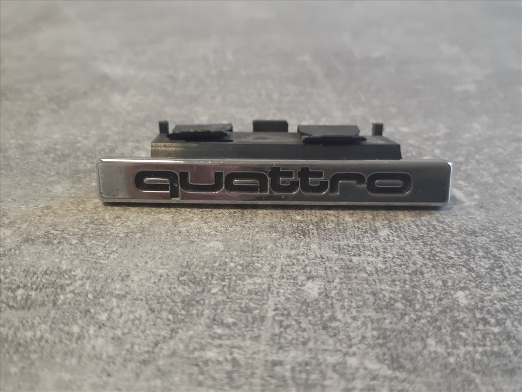 Audi QUATRO embléma (A3 A4 A5 A6 A7 Q7 Q8 stb.) 8h08537372zz 4g0853736e 3. kép