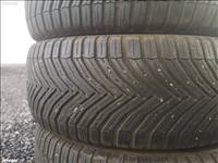  225/5519" 80e/4db Michelin négyévszakos gumi gumi