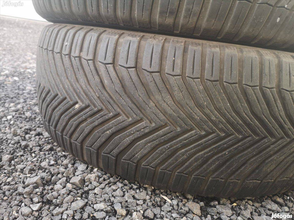  225/5519" 80e/4db Michelin négyévszakos gumi gumi 2. kép