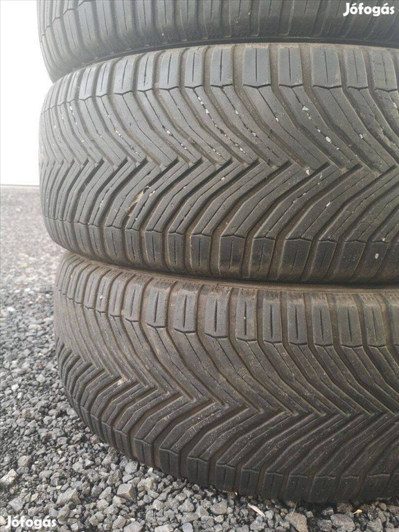  225/5519" 80e/4db Michelin négyévszakos gumi gumi 5. kép