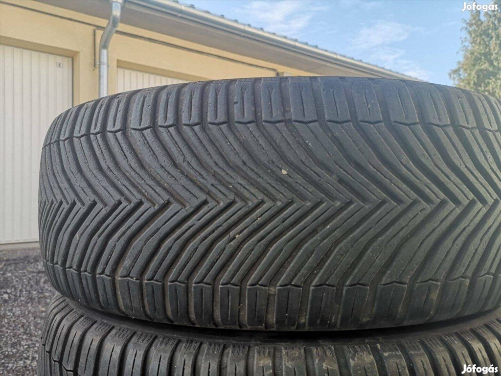  225/5519" 80e/4db Michelin négyévszakos gumi gumi 7. kép