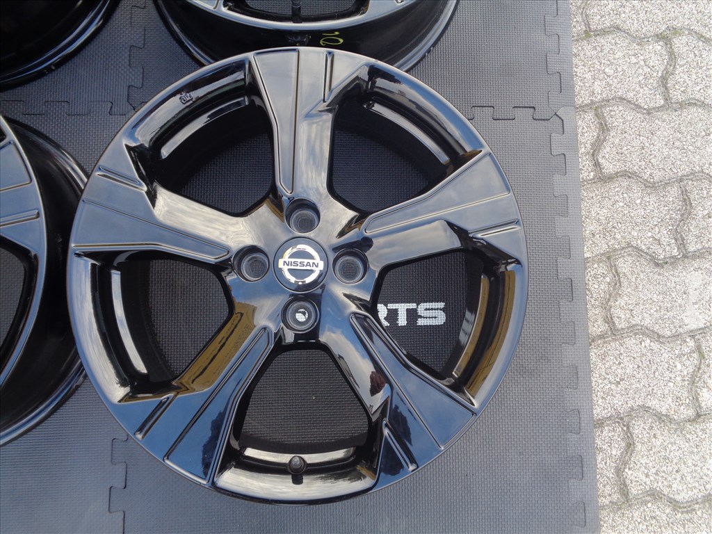 Nissan gyári alufelni 17-es, 4×100-as osztó, szenzorral újszerű állapotban eladó. 5. kép