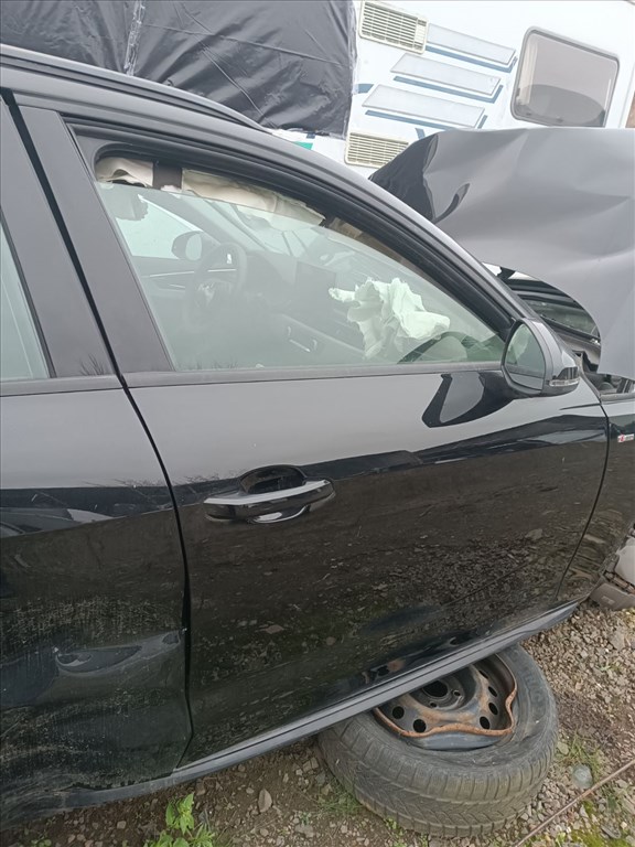 Audi A6 (C8 - 4K) Jobb első ablakemelő szerkezet motorral  1. kép