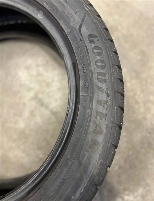  225/5518" Goodyear téli gumi 225/55R18, 225/55 R18 , 4db 3. kép