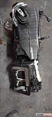 Audi A4 (B9 - 8W) Avant 3.0 TDI quattro Fütésbox 4m1820021