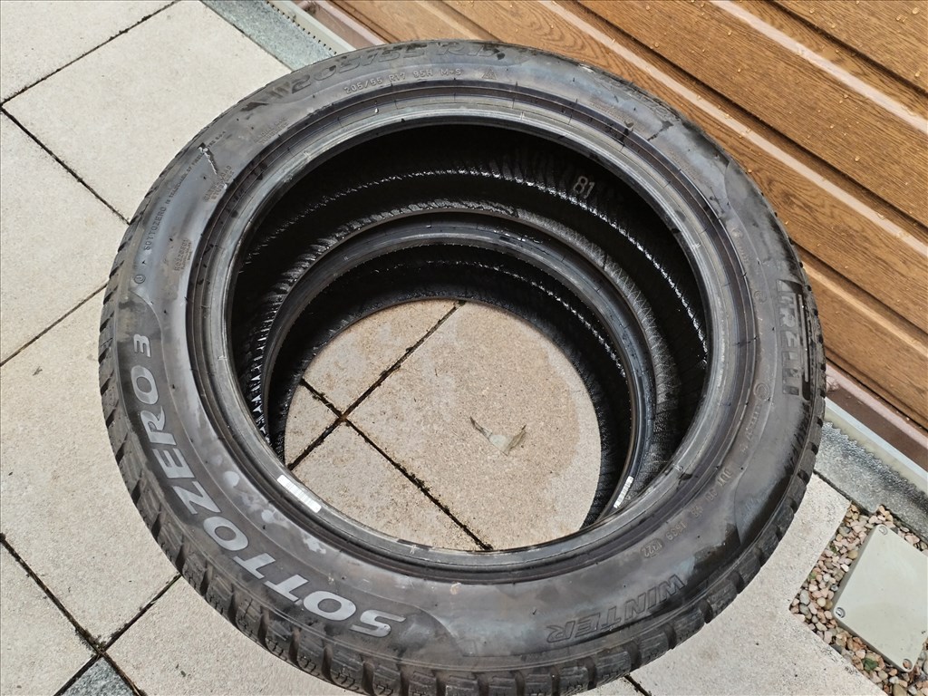  205/5517" újszerű Pirelli téli gumi garnitura 2022.13.hét 2. kép