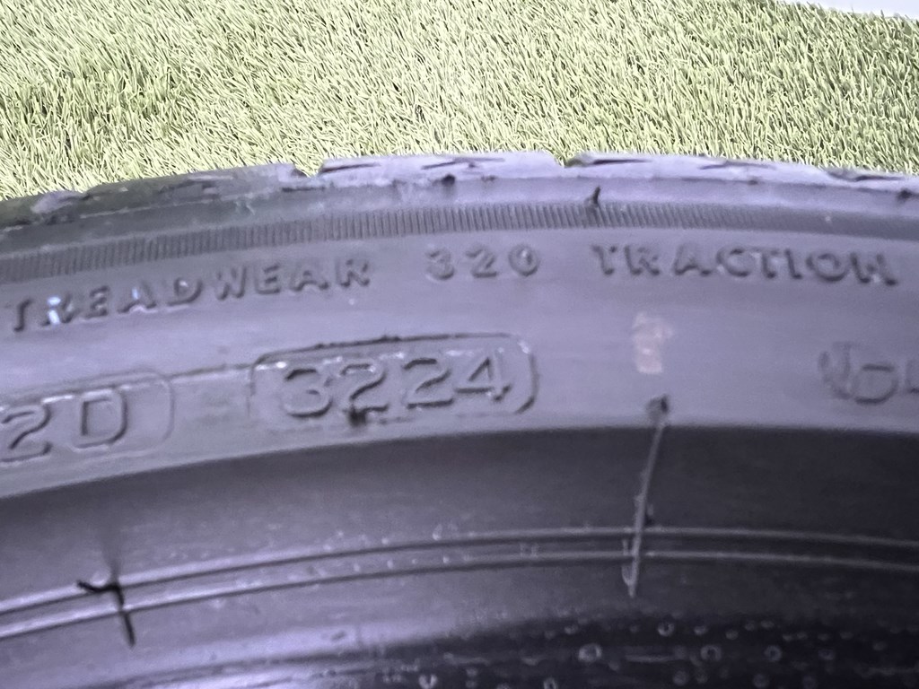 285/35 R22 Bridgestone Turanza T005 nyári gumi 5-6mm 6. kép