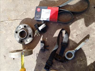 Fiat nyomtávszélesítő .    Kisteherautó bérlés kölcsönzés 