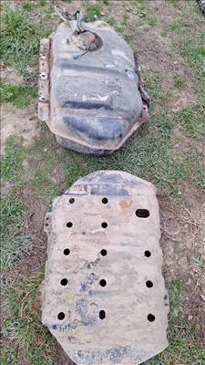 Nissan Patrol (Y61) Üzemanyag tank 