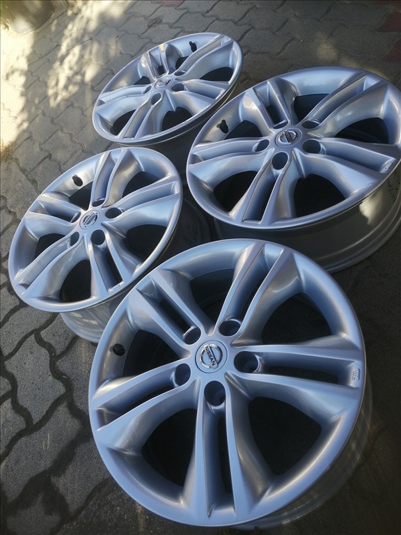  5x114,3 Nissan Qashqai, Leaf, X-Trail 17" gyári alufelni 2. kép