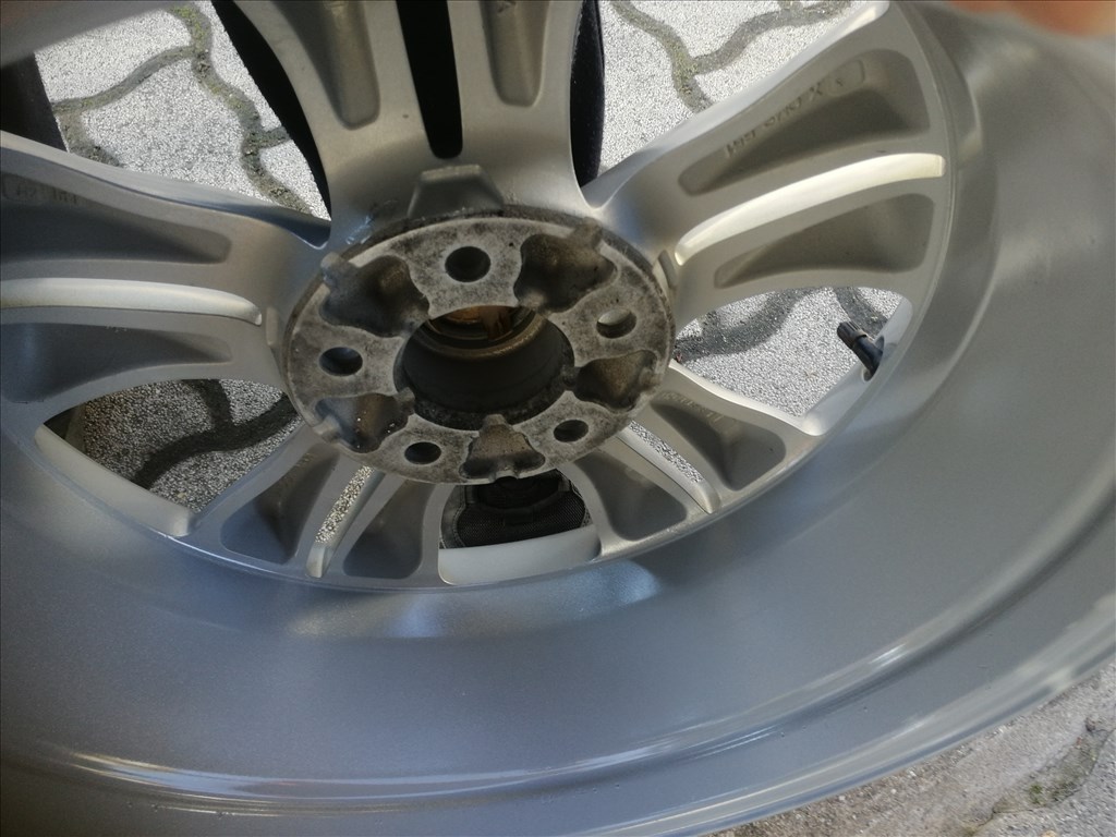  5x114,3 Nissan Qashqai, Leaf, X-Trail 17" gyári alufelni 8. kép