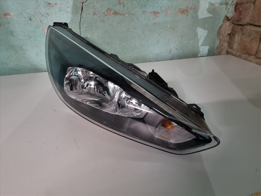 Ford Focus Mk3 (2014-2018) Jobb első fényszóró F1EB-13W029-AGB 1. kép