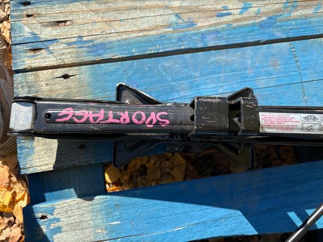 Kia Sportage (SL) KIA SPORTAGE Emelő 120229 3. kép