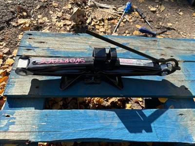 Kia Sportage (SL) KIA SPORTAGE Emelő 120229