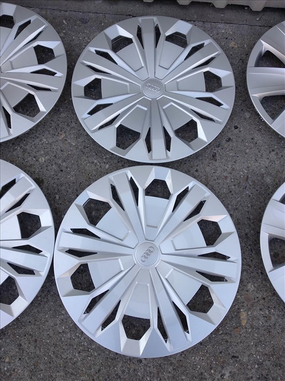 17-es ÚJ! Gyári Audi dísztárcsa 35000ft a 4db/10/ 1. kép