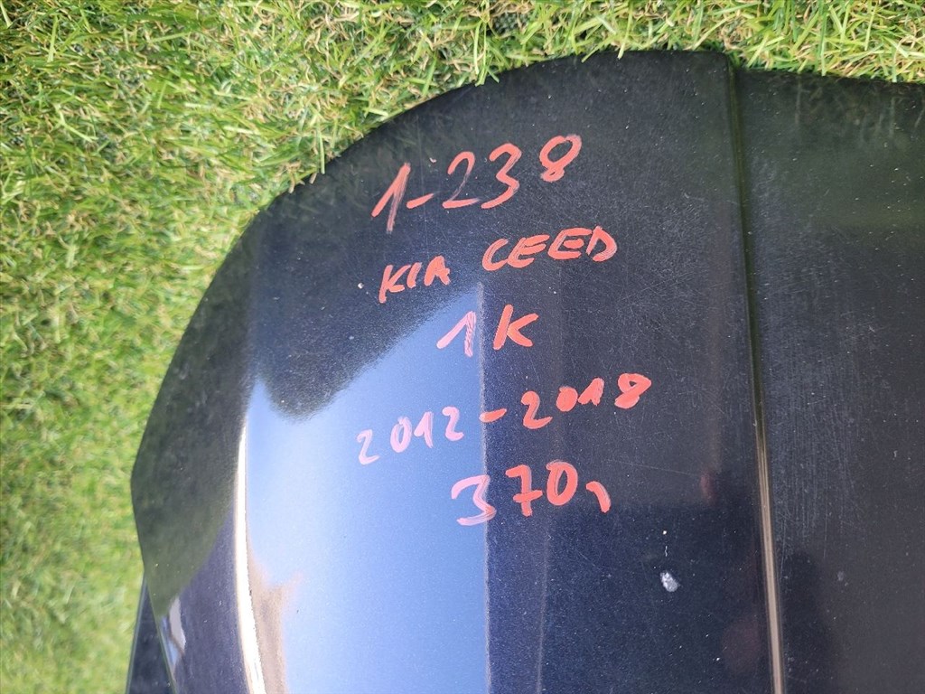 KIA CEED Csomagtérajtó (Részeivel) 919811H010 e2043r00351 3. kép