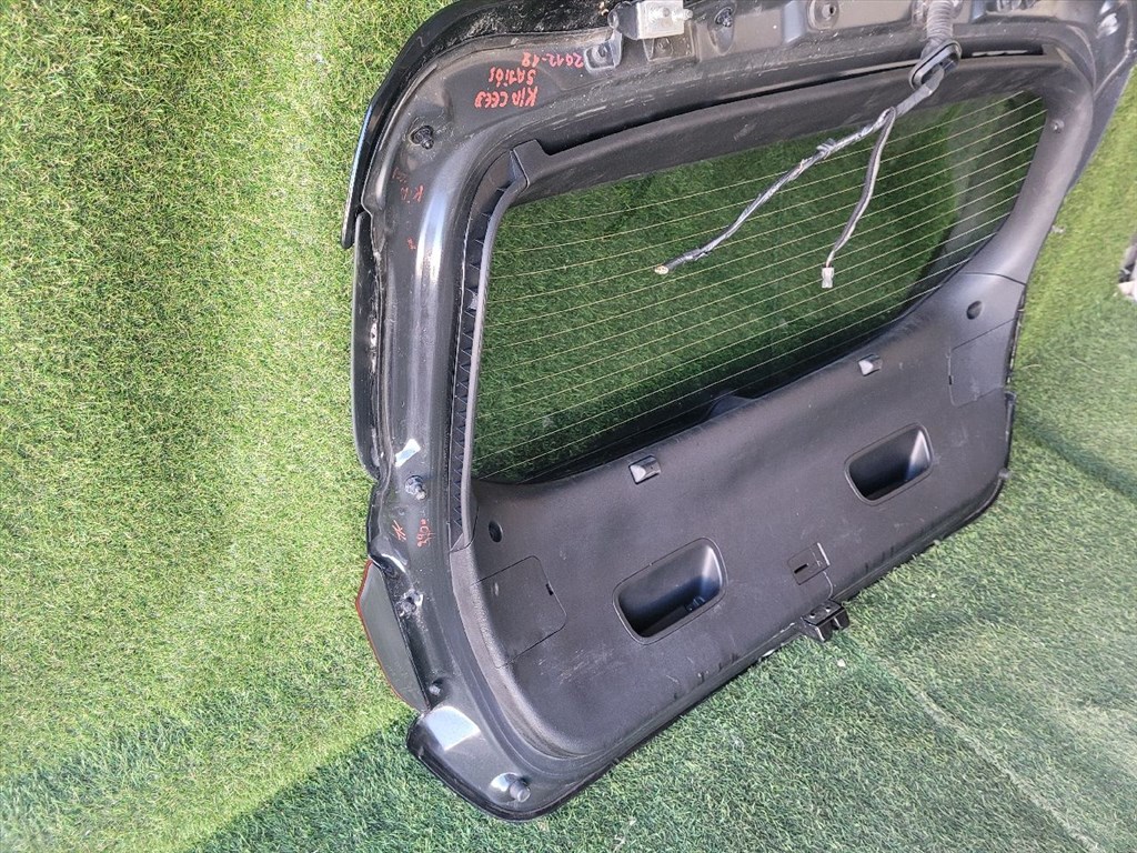 KIA CEED Csomagtérajtó (Részeivel) 919811H010 e2043r00351 11. kép