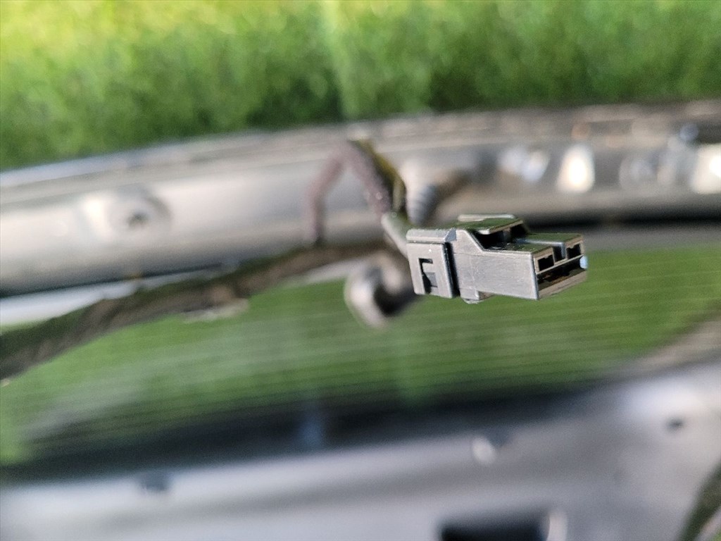 KIA CEED Csomagtérajtó (Részeivel) 919811H010 e2043r00351 15. kép