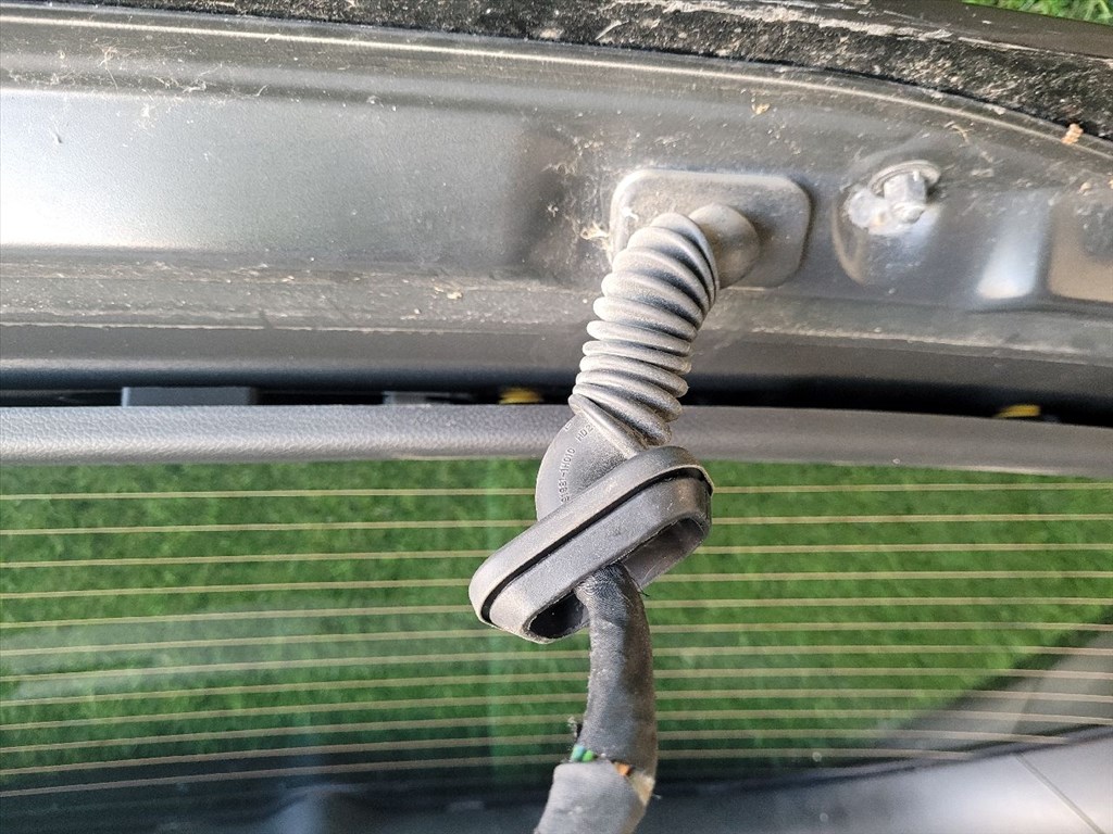 KIA CEED Csomagtérajtó (Részeivel) 919811H010 e2043r00351 16. kép