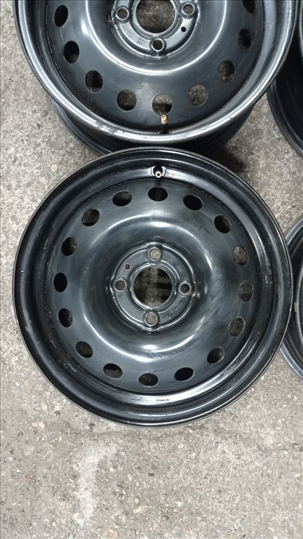  4x100 lyukosztású 5,5JJ 15" használt (gyári felni) lemezfelni 2. kép