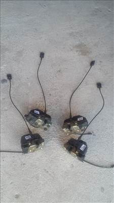 Renault Megane 2/ Scenic 2 ajtó zárszerkezet eladó