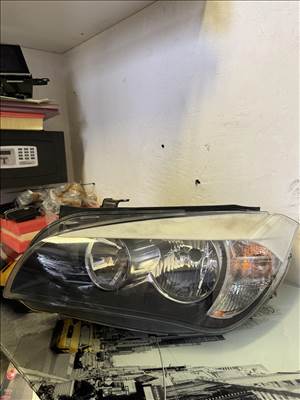 BMW X1 E84 Bmw X1 E84 bal első halogén fényszóró 