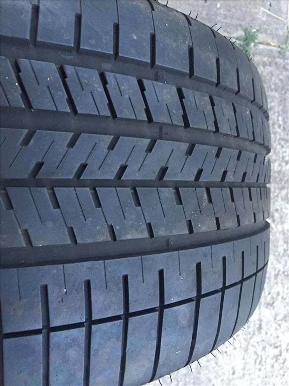 GoodYear F1 Eagle 285/40 R19 nyári gumi pár eladó. 5. kép