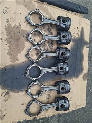 Jeep Grand Cherokee dugattyú 