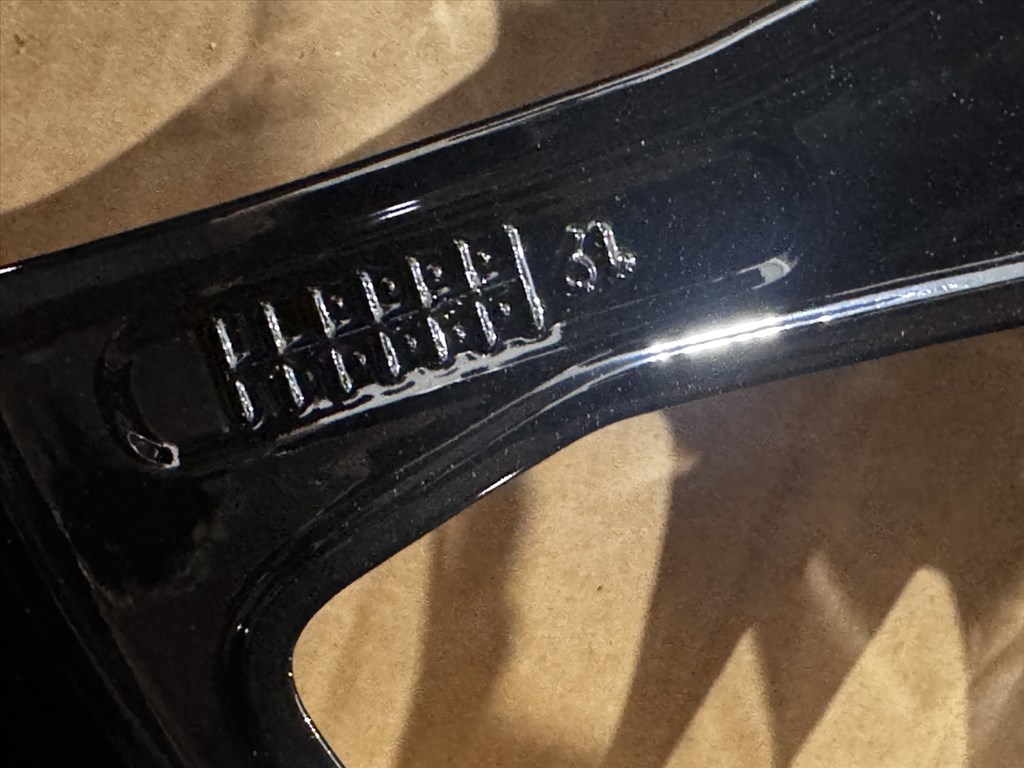 R20 Original mercedes 9J ET28 - A257 401 2200 / A2574012200 1db felni alufelni 6. kép