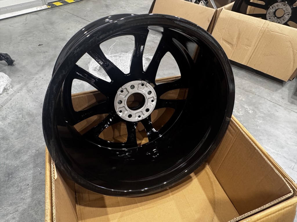 R20 Original mercedes 9J ET28 - A257 401 2200 / A2574012200 1db felni alufelni 12. kép