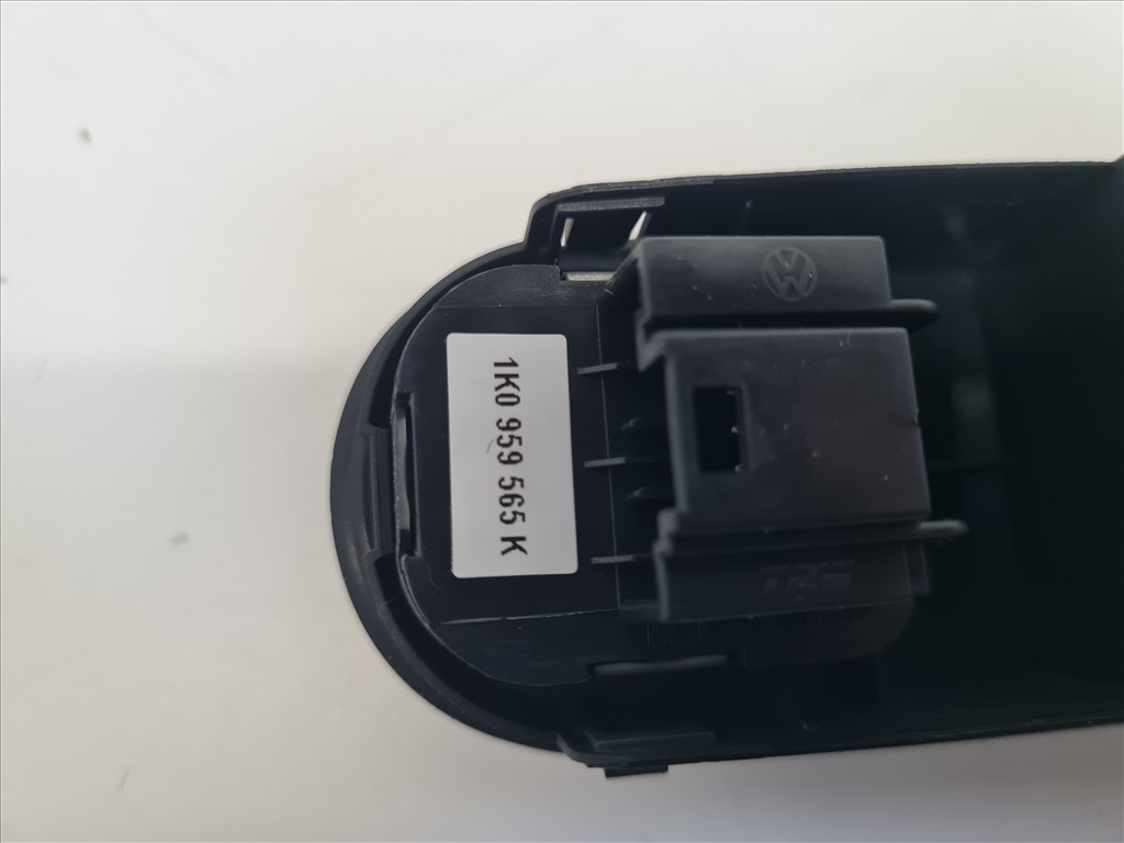 Volkswagen Golf VI bal első ablakemelő kapcsoló 3 ajtóshoz (26859) 5k0867255 5. kép