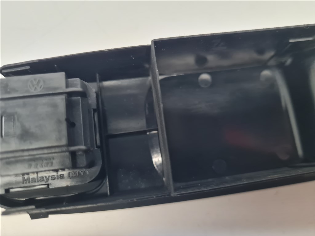 Volkswagen Golf VI bal első ablakemelő kapcsoló 3 ajtóshoz (26859) 5k0867255 6. kép