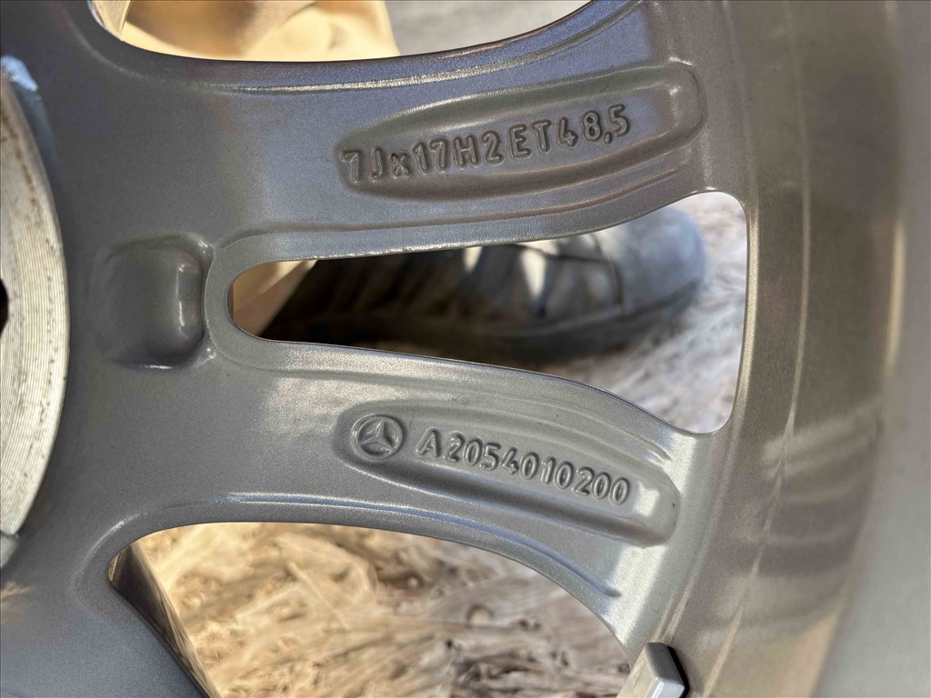 Mercedes W205 17" 5x112 gyári alufelni eladó 17 coll A B C CLA 6. kép