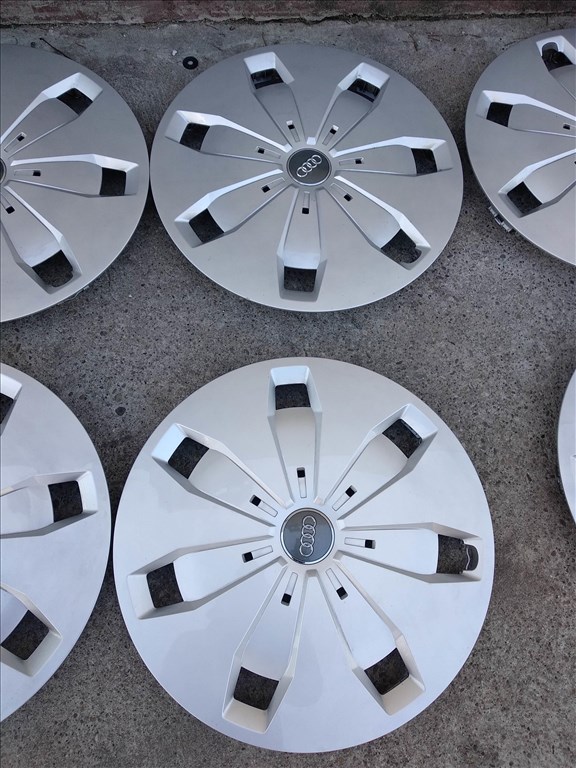 16-os Gyári Audi dísztárcsa 20000ft a 4db/15/ 2. kép