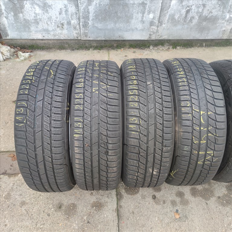  225/60 R18 Toyo téli gumi 77000ft a 4db/13/ 5. kép