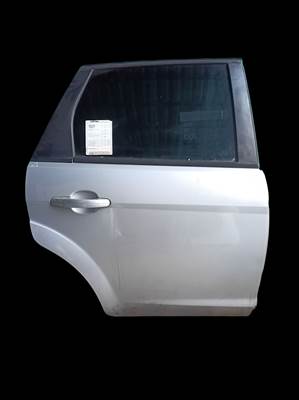 Ford Focus Mk2 jobb hátsó ajtó kombi ezüst 