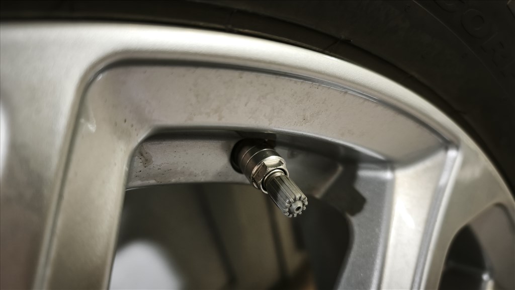 Hyundai-Kia 19-es téli szett, 5x114.3- 235/55R19 11. kép